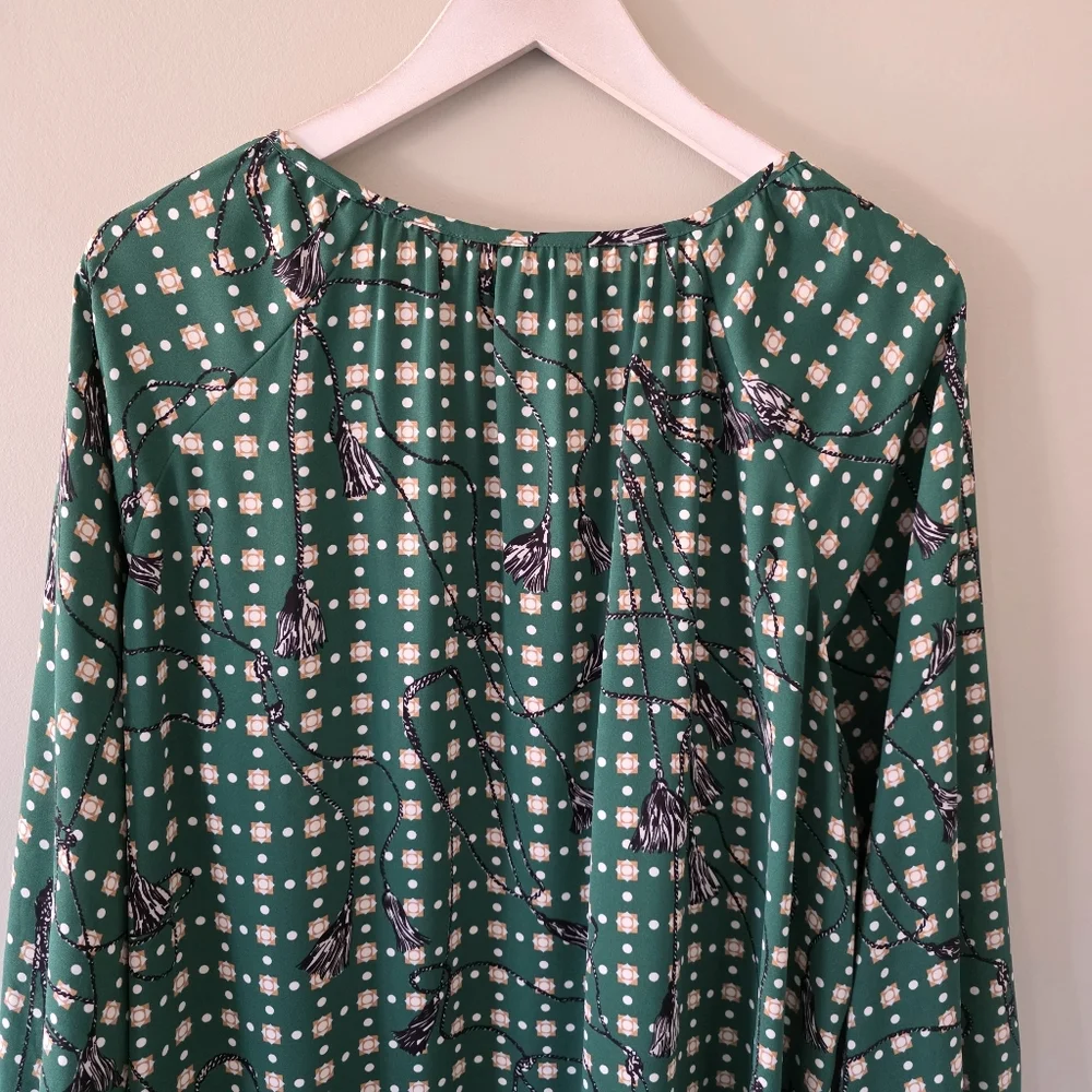 Cabi XL Bohemian Peasant Spring Loose Fit Smocked Cuffs Voyager Blouse - Picture 11 of 14